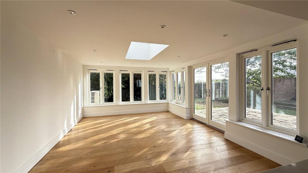 House in Brighton - View 5