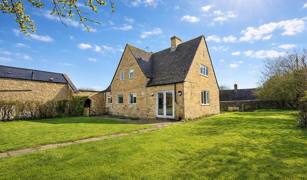 Main image of property: Back Walls, Stow On The Wold GL54 1DR