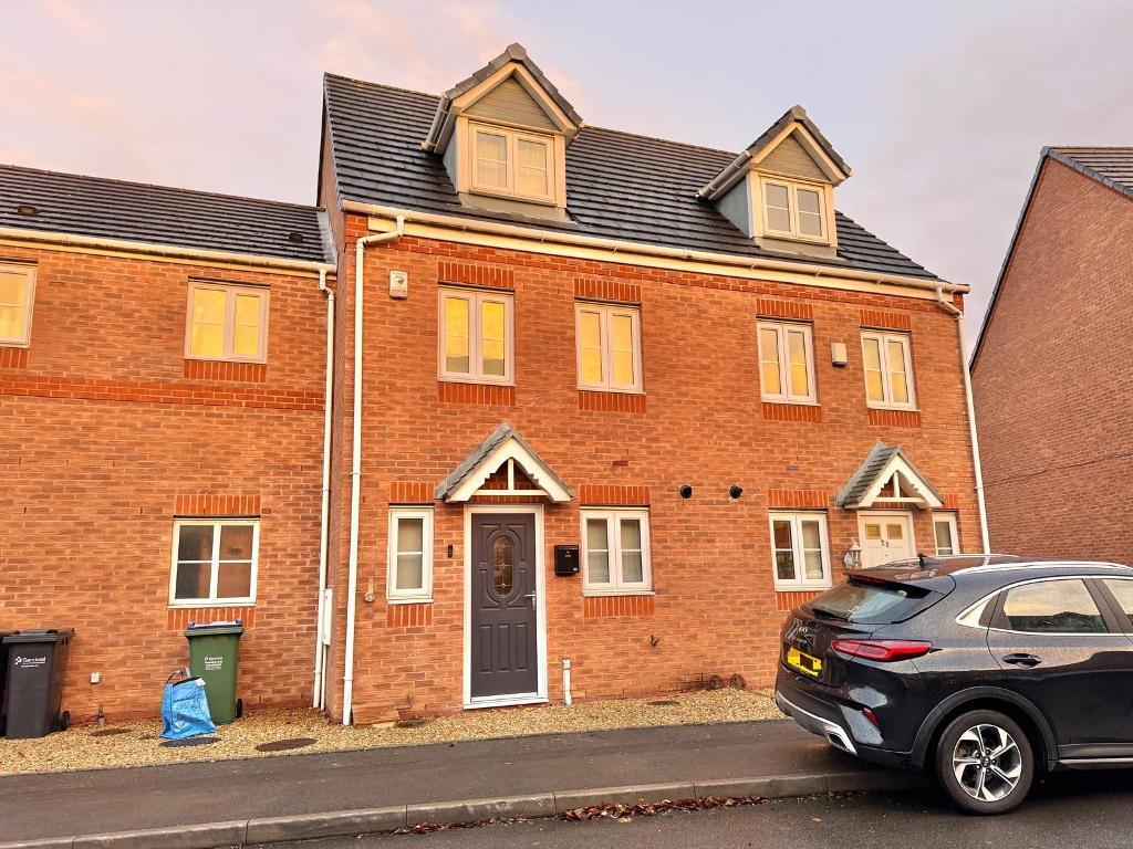 Main image of property: Blenheim Drive, Wednesbury, West Midlands, WS10 9TR