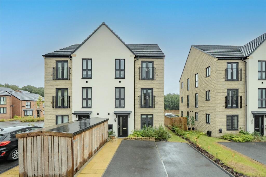 Main image of property: Clayton Wood Road, Lawnswood, Leeds