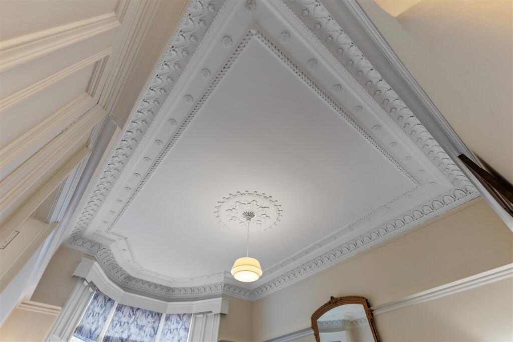 Apartment in Glasgow, Dowanhill - View 4