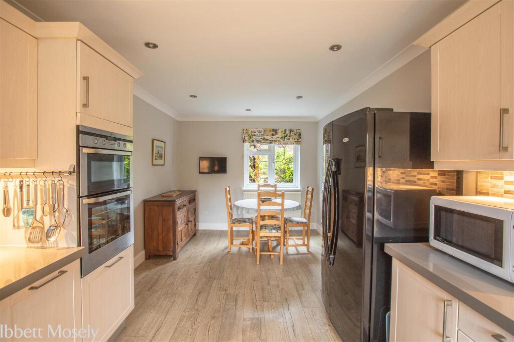 House in Sevenoaks, St John's - View 4