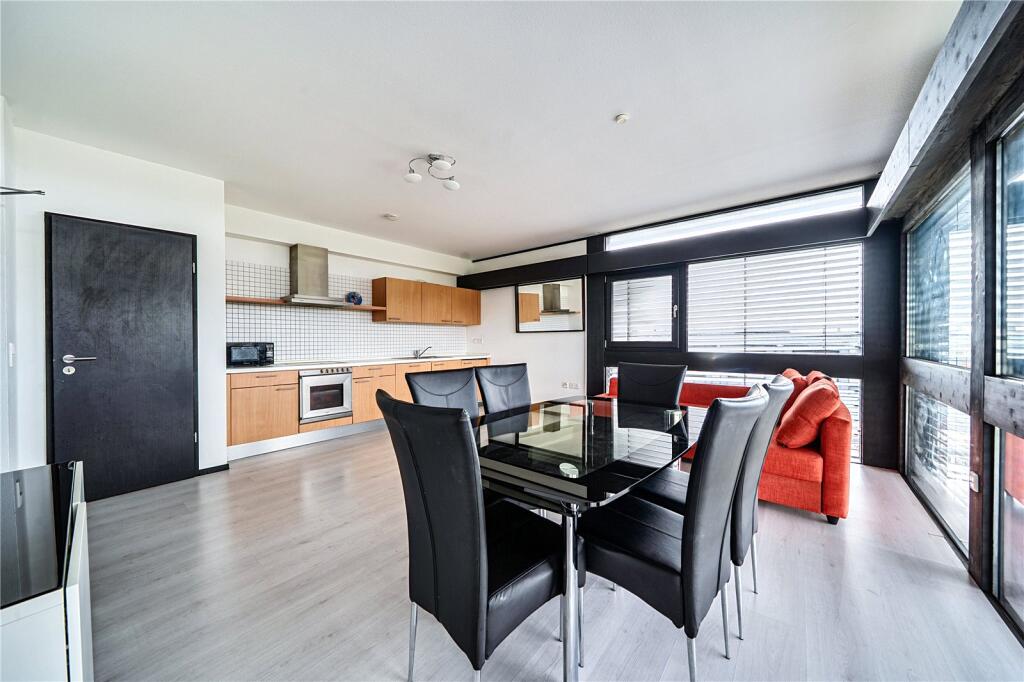Apartment in Twickenham - View 2