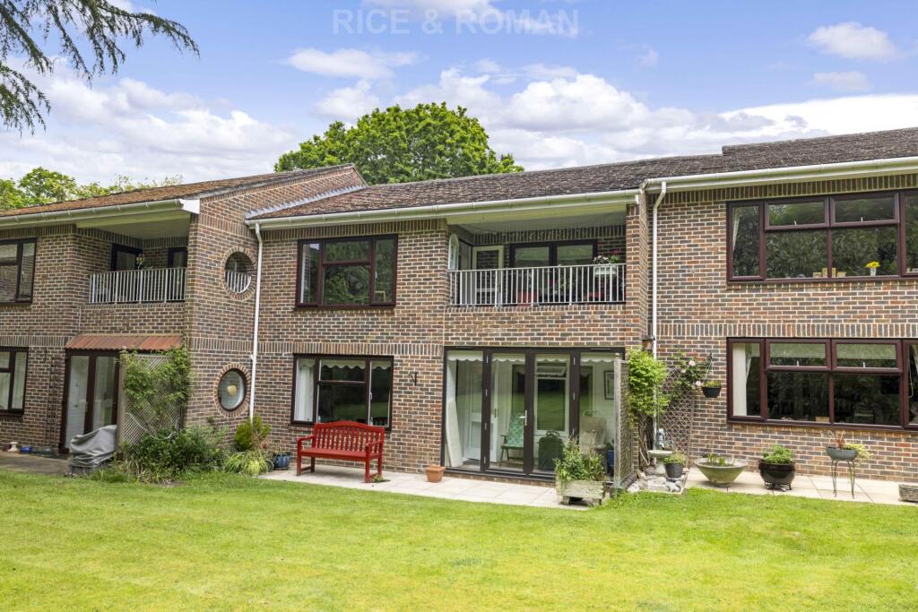 1-bed house on Clarefield Court, Sunningdale, £189,950