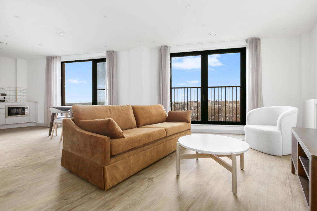 Main image of property: The Eades - Selborne Road, London, E17