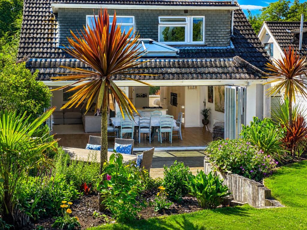 Main image of property: Jesmond Avenue, Highcliffe, Christchurch, Dorset, BH23