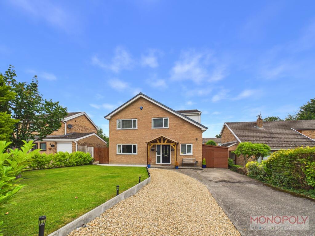 4-bed detached on Coed-Y-Glyn, Wrexham, LL13, £430,000