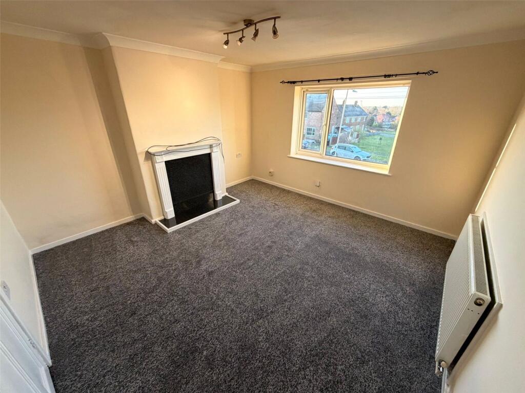 Poplar Avenue, Horwich, Bolton, BL6 photo 2