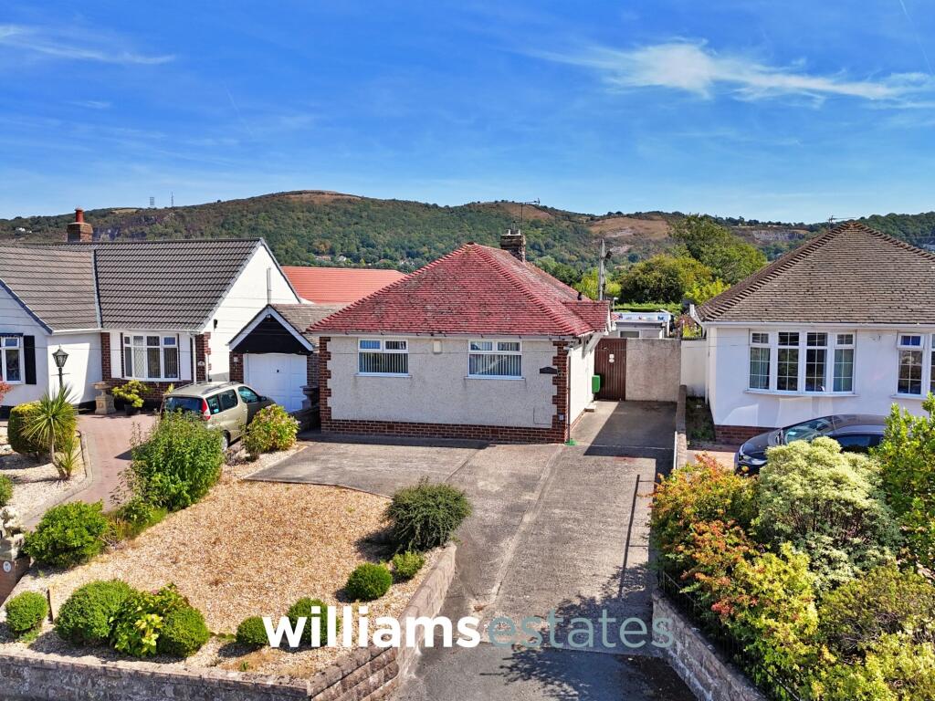 2-bed detached on Ffordd Ffynnon, Prestatyn, LL19, £265,000