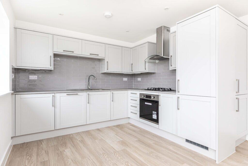Ensbury Park road, Bournemouth, BH9 2SH photo 2