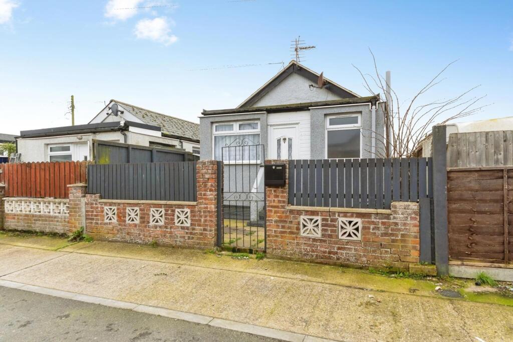 Main image of property: Bentley Avenue, Jaywick, Clacton-on-Sea, Essex, CO15