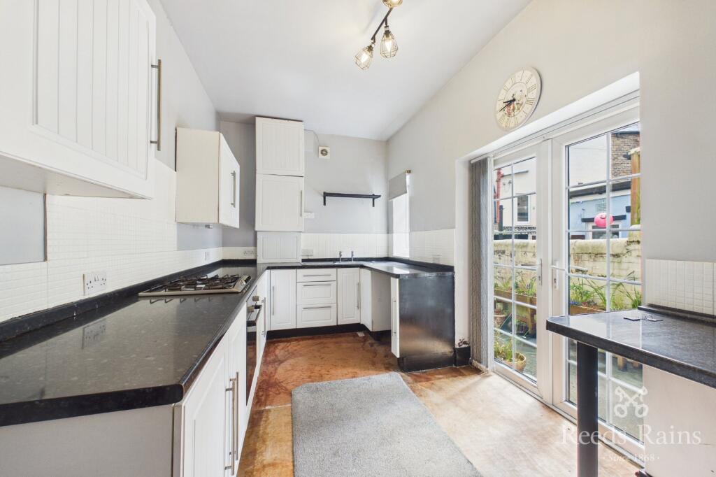 House in Burnley, Lancashire - View 4