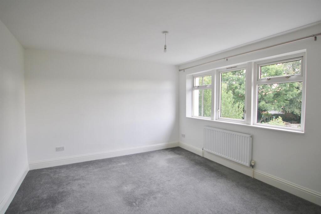 Apartment in Cambridge - View 5