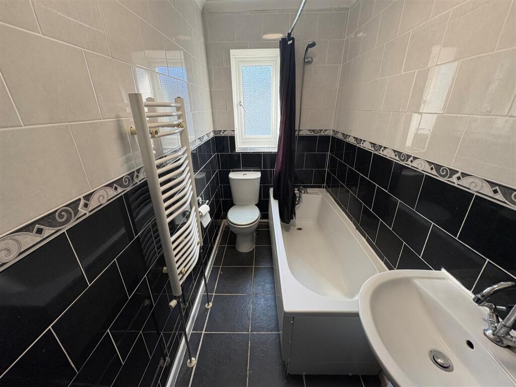 Additional image 10 of Wellington Street, Queensbury, Bradford