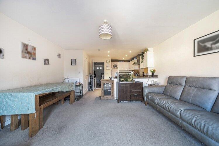 Hambleton Way, Wokingham, Berkshire, RG41 photo 2
