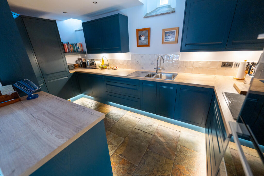 Heritage Farm Close, Hardingstone. Northampton, NN4 6FG photo 3