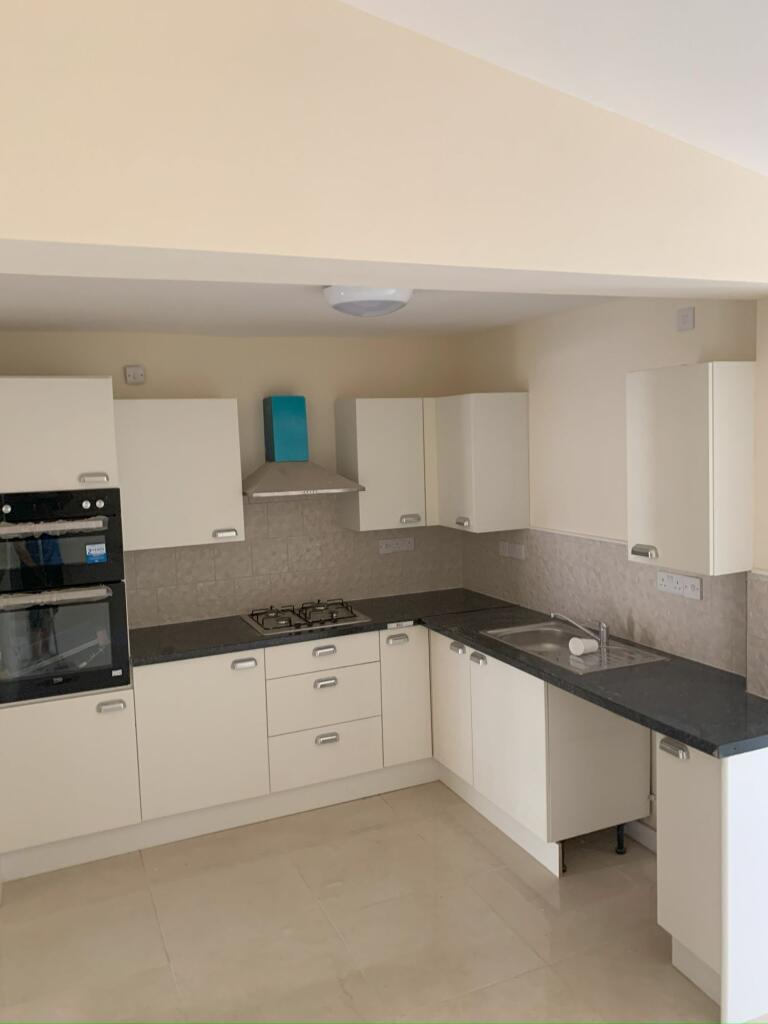 1 bedroom house share for rent