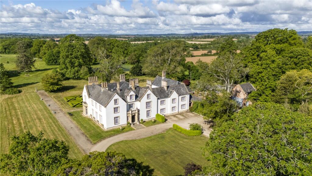 Main image of property: Norton Fitzwarren, Taunton, Somerset, TA4