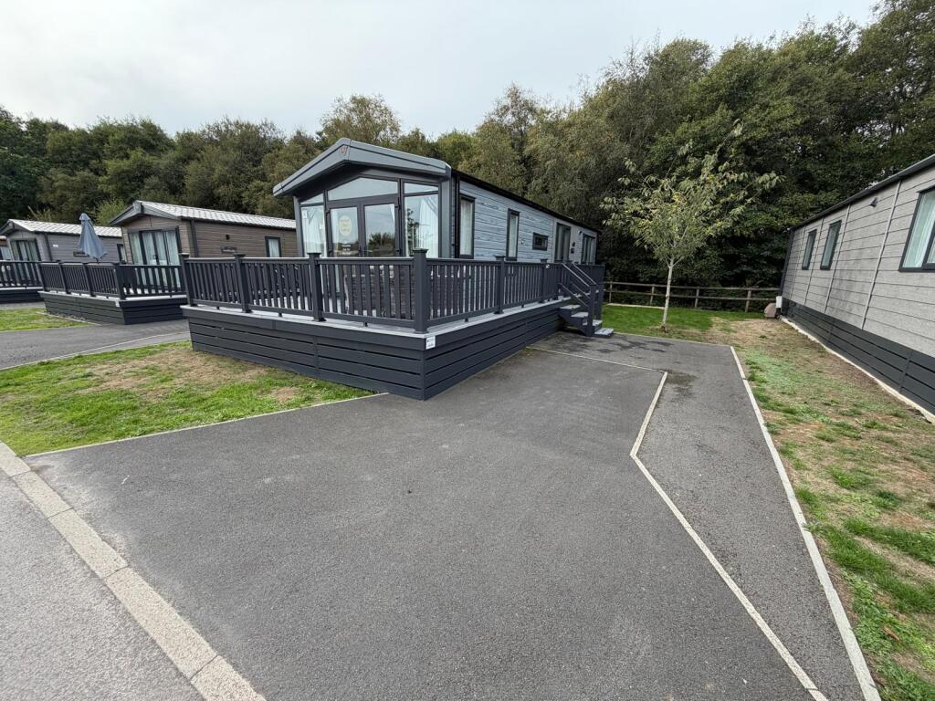 2 Bedroom Other in SP5 2AZ