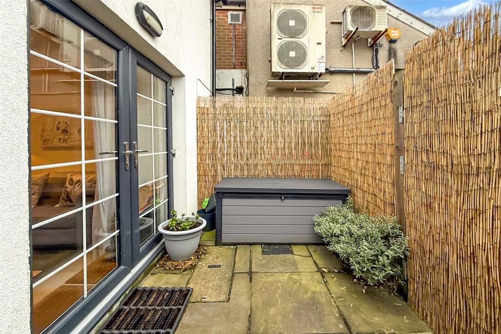 House in Arun, Hampton Park, Littlehampton - More