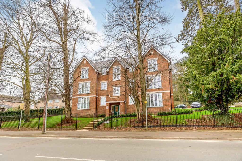 Main image of property: Chandos Road, Buckingham, Buckinghamshire, MK18
