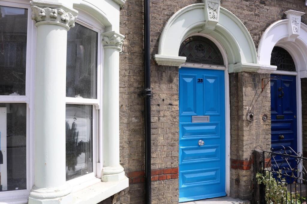 Main image of property: Room 9, 35 Mill Road, Cambridge