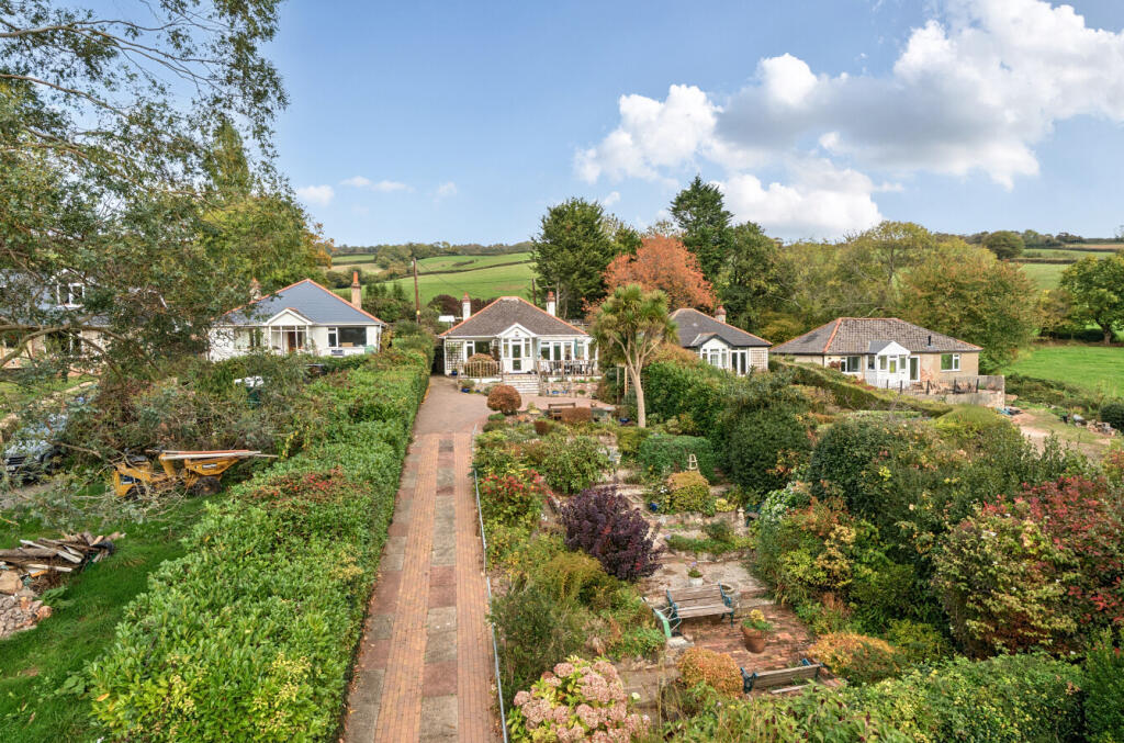 Main image of property: Coombe Way, Bishopsteignton, Teignmouth, Devon