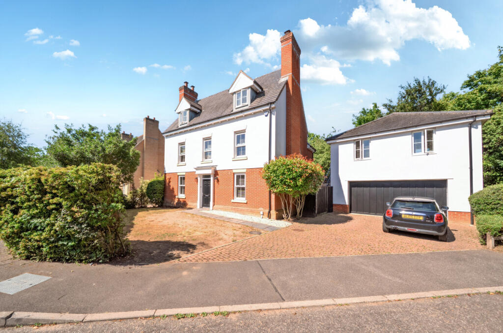 Main image of property: Perry Road, Flitch Green, Dunmow, Essex, CM6