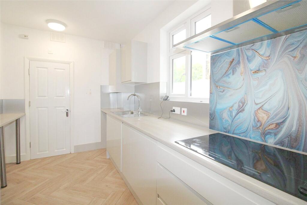 Main image of property: Thornhill Road, Croydon, CR0