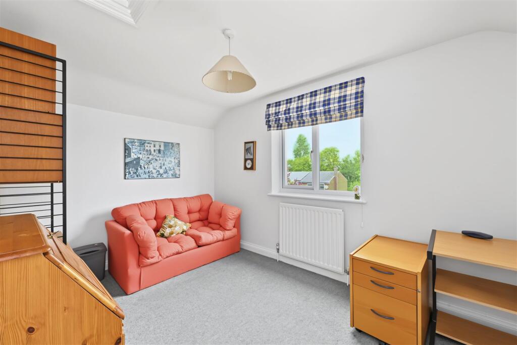 House in Harpenden, Southdown - More