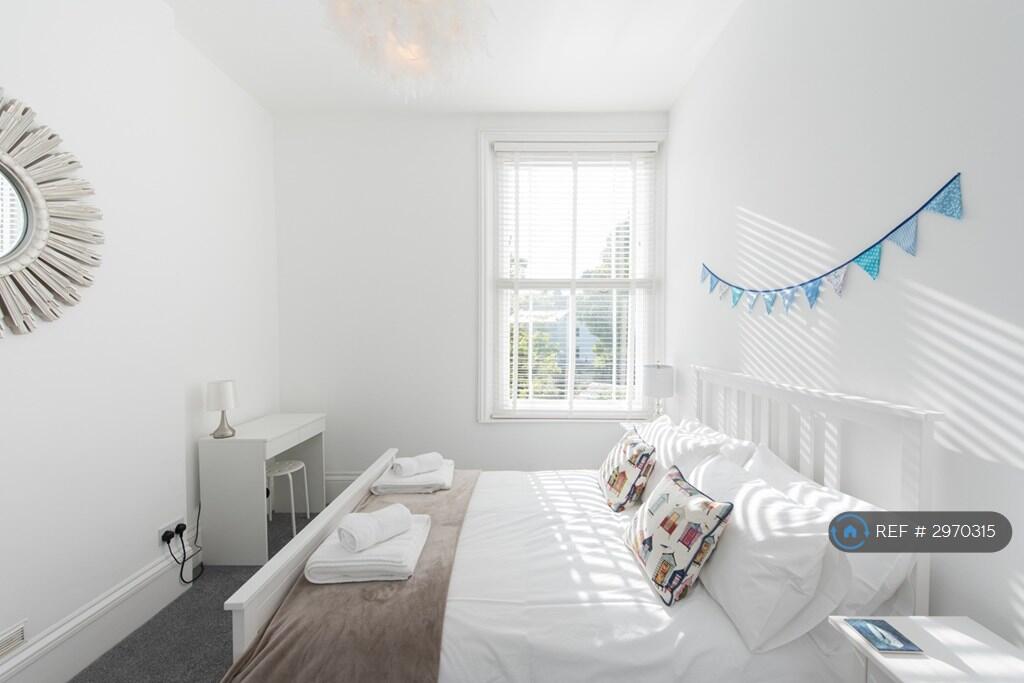 Main image of property: Chandos Square, Broadstairs, CT10