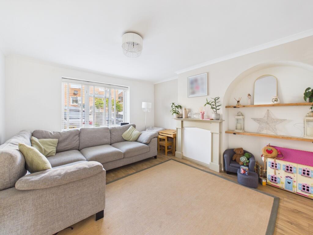 House in Redhill - View 2