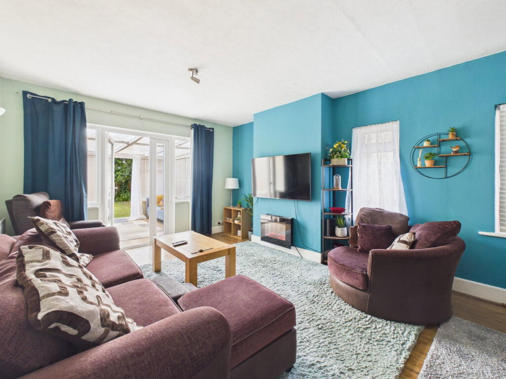 House in Worthing, West Sussex - View 2