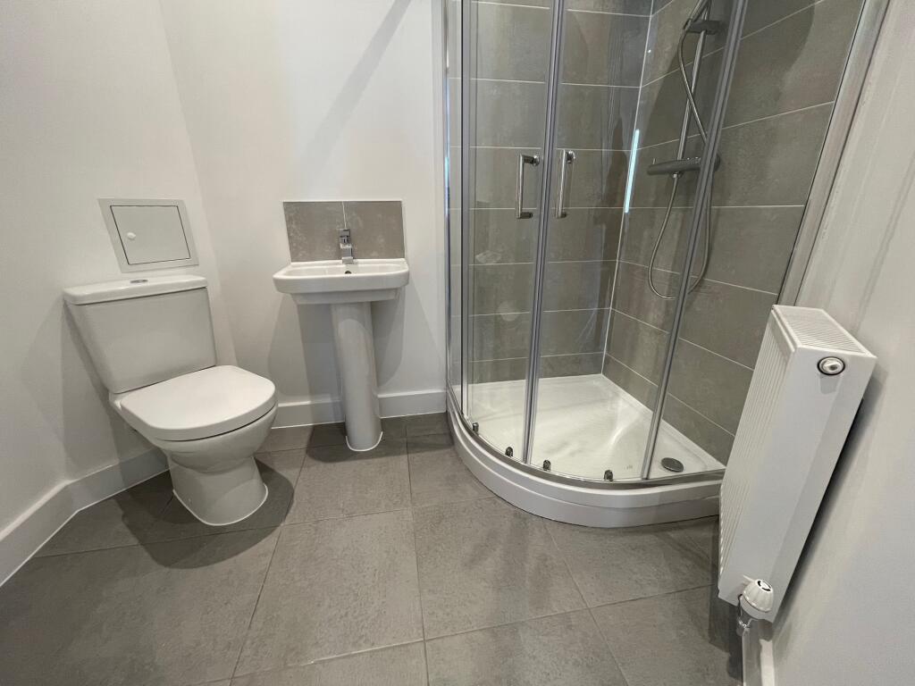 House in Wakefield, West Yorkshire - View 5
