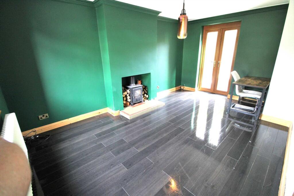 House in Stoke-on-Trent - View 2