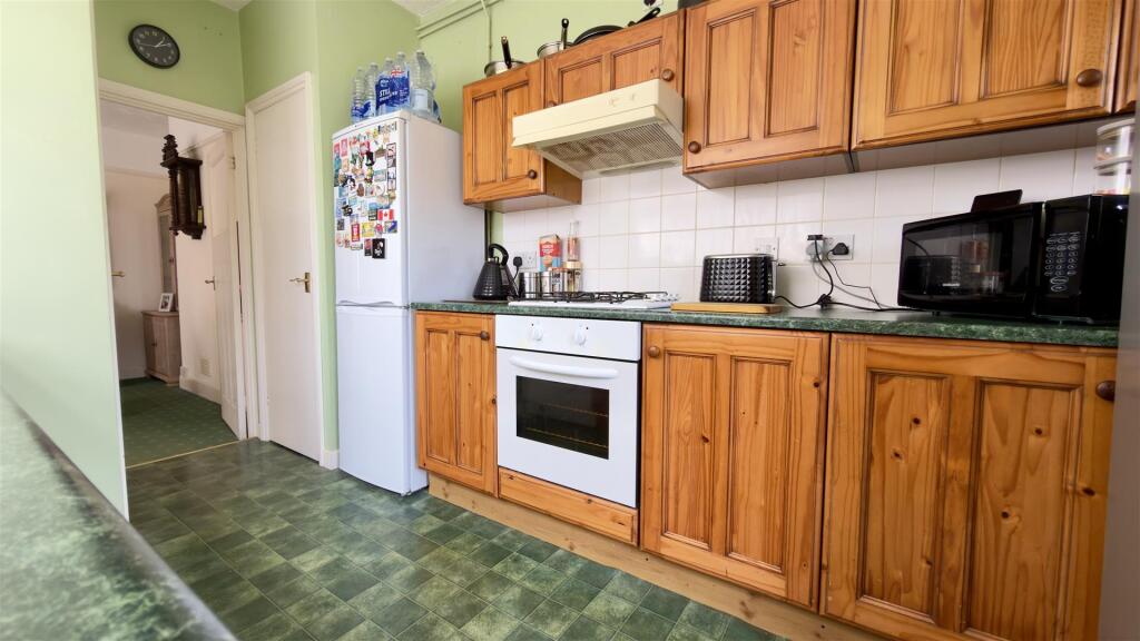 House in Peterborough, Dogsthorpe - More