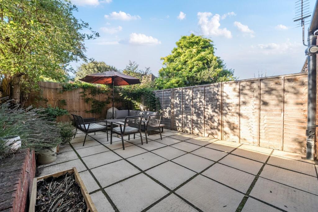 Valleyfield Road, Streatham, London, SW16 photo 2