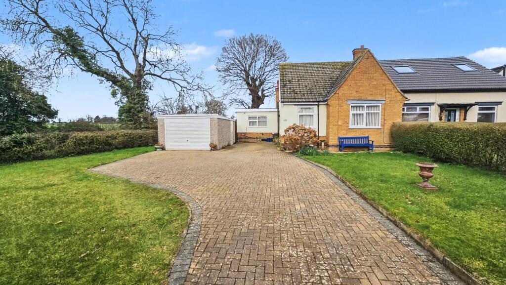 Northampton Road, Roade, Roade