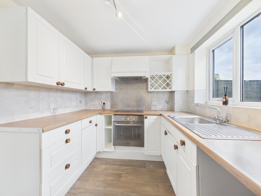 Main image of property: Mutsilver Mews, Longlevens, Gloucester, Gloucestershire, GL2