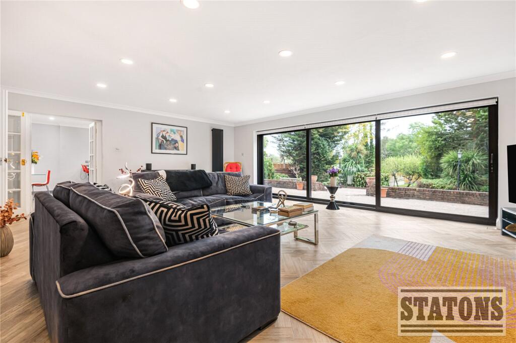 House in Barnet, Hadley Wood - View 5