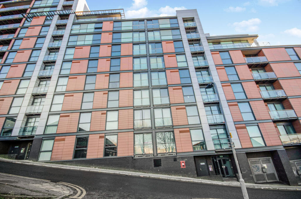 Main image of property: Gateway Plaza, Fitzwilliam Street, Barnsley, S70