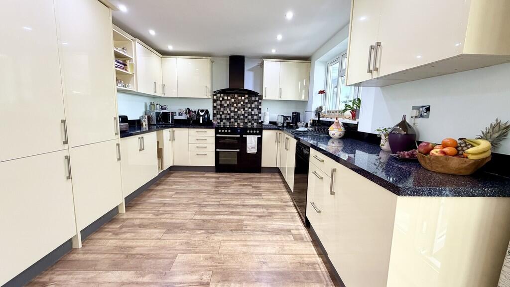 Whitton Close, Greatworth photo 4