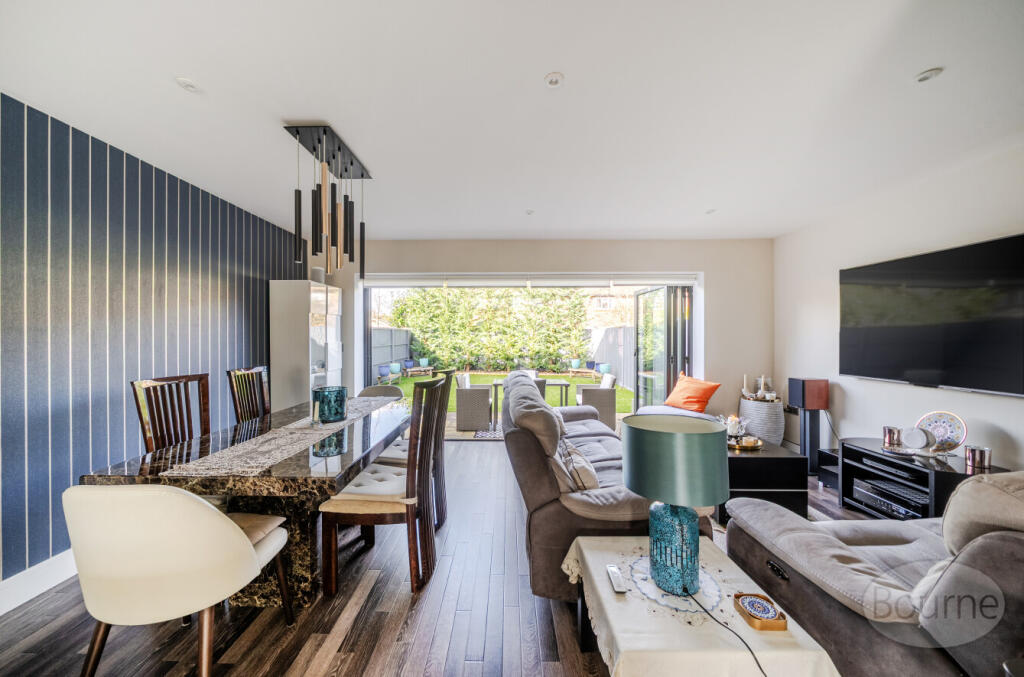 Esher Road, Hersham, Walton On Thames, Surrey, KT12 – pohled 4