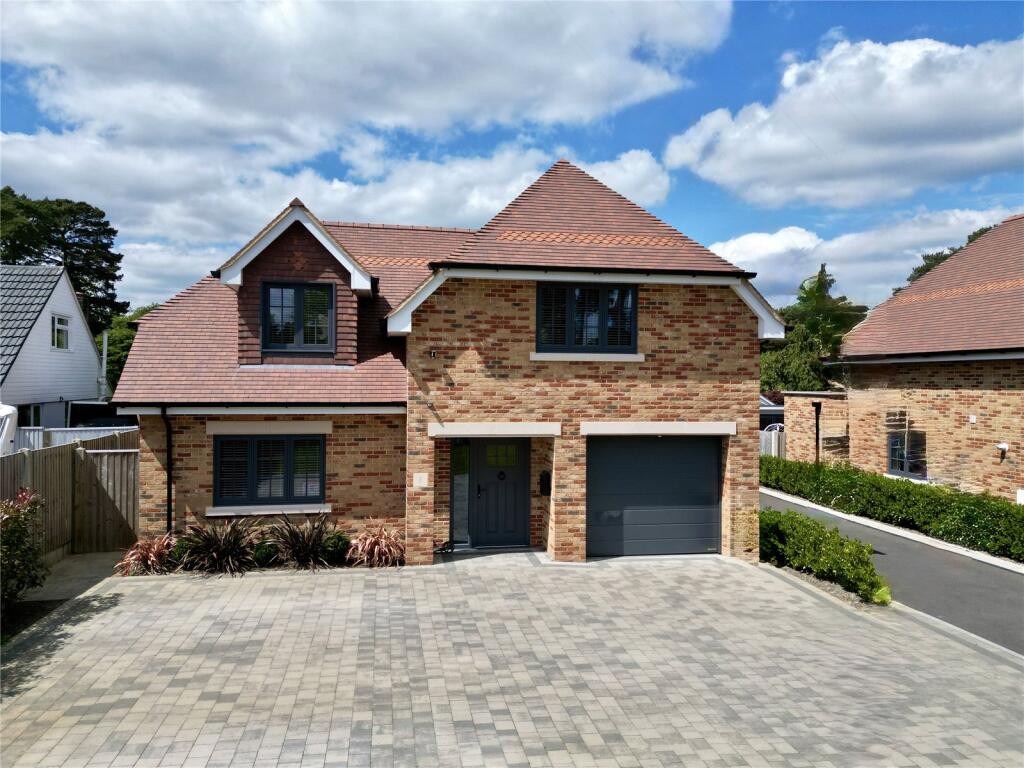 Main image of property: Heather Ridge Close, Ashley Heath, Ringwood, Dorset, BH24