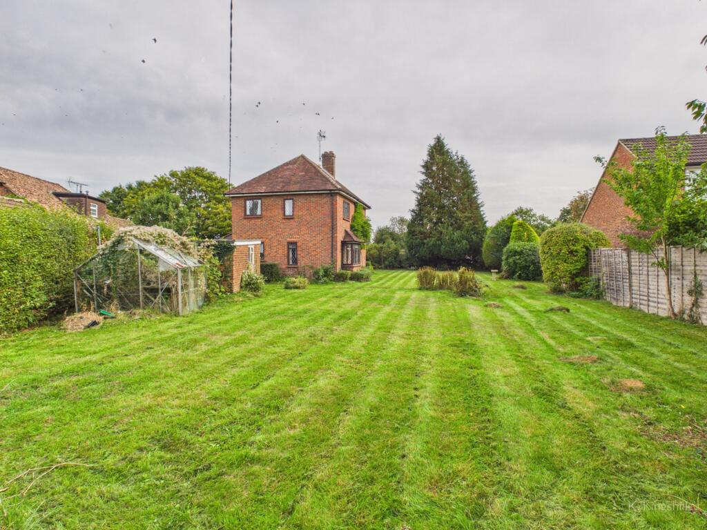 Cockpit Road, Great Kingshill, Buckinghamshire, HP15 6HA photo 2