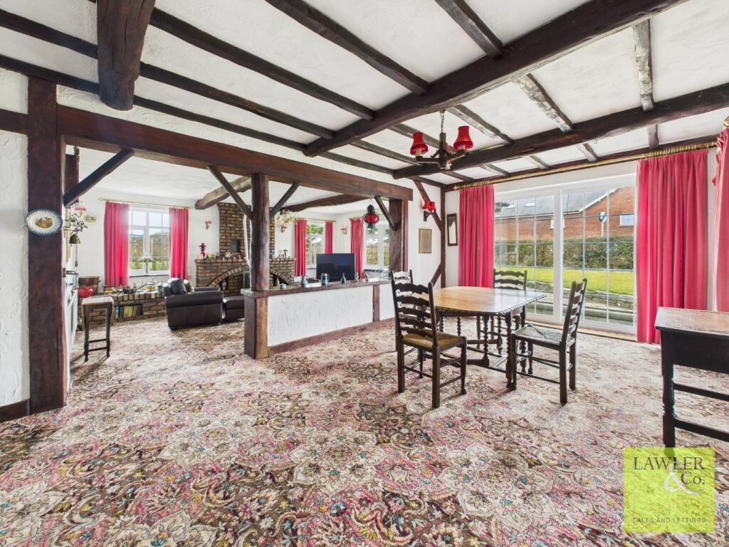 House in Poynton, Skellorn Green, Adlington - View 3