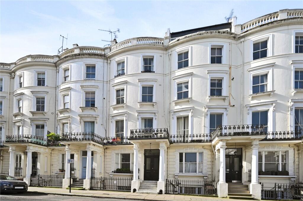 Main image of property: Princes Square, London, W2
