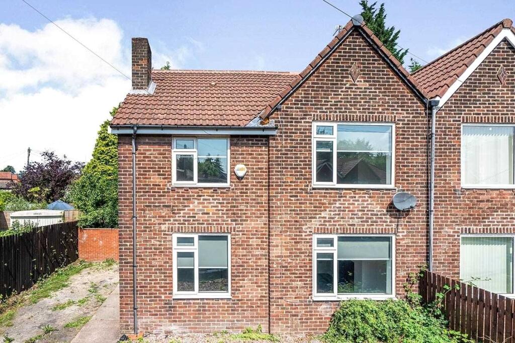 Main image of property: East Drive, Swinton, Manchester, Greater Manchester, M27