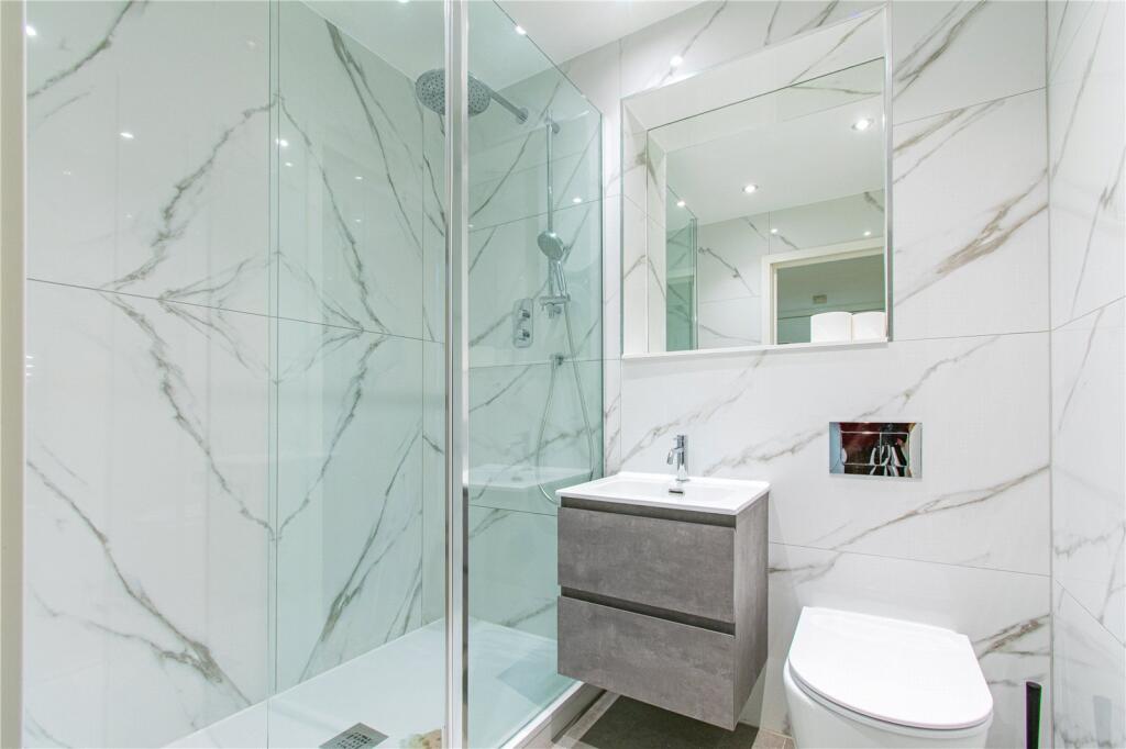 Apartment in Newbury, Speenhamland - View 4