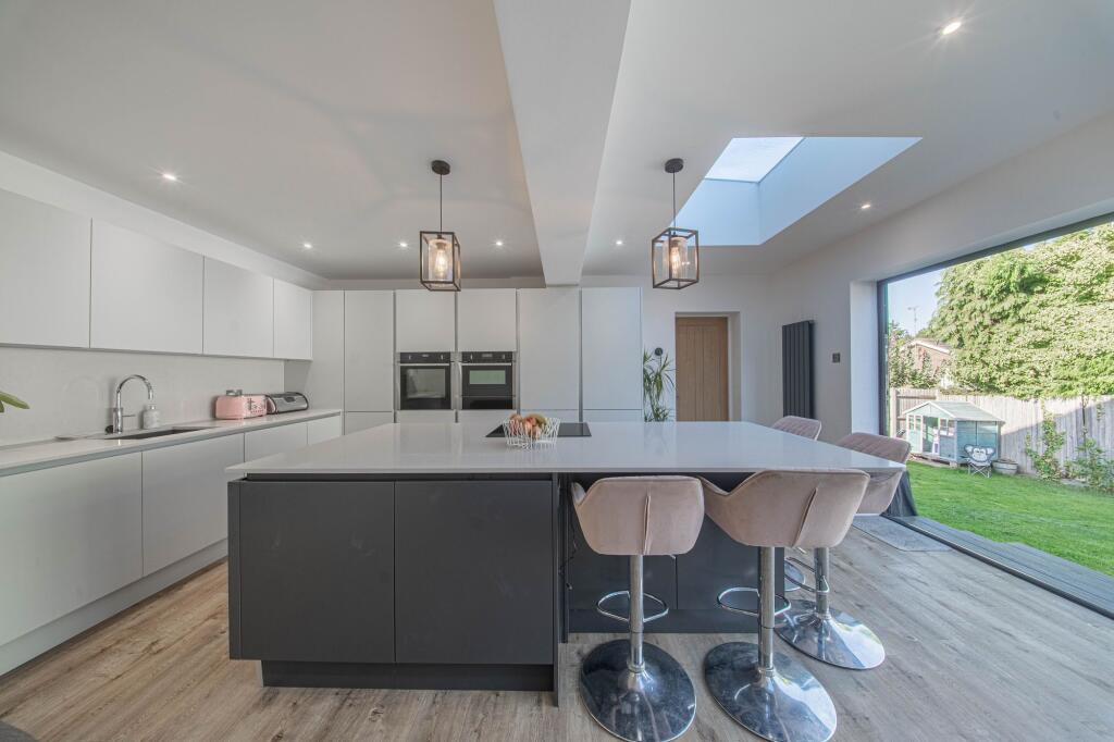 House in Haywards Heath - View 5